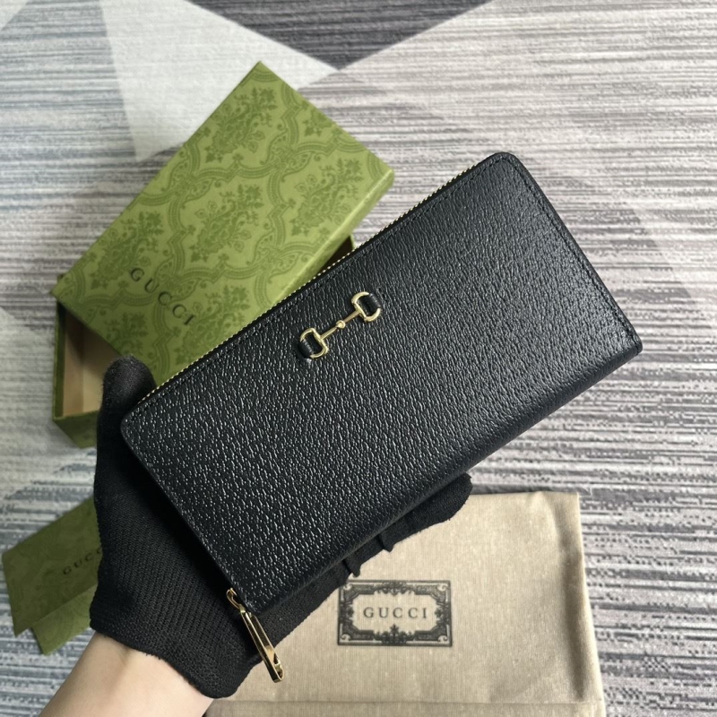 G*u*i wallets & purse